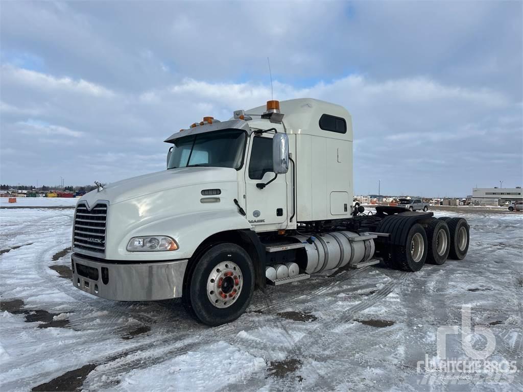 Mack CXU614 Tractor Units