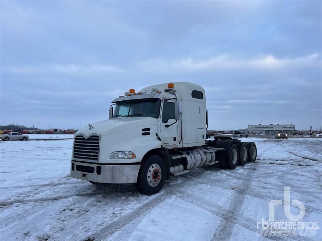 Mack CXU614 Tractor Units