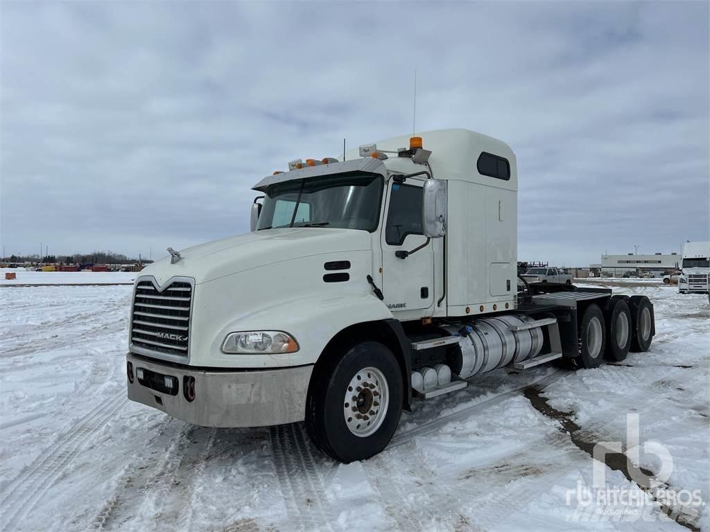 Mack CXU614 Tractor Units