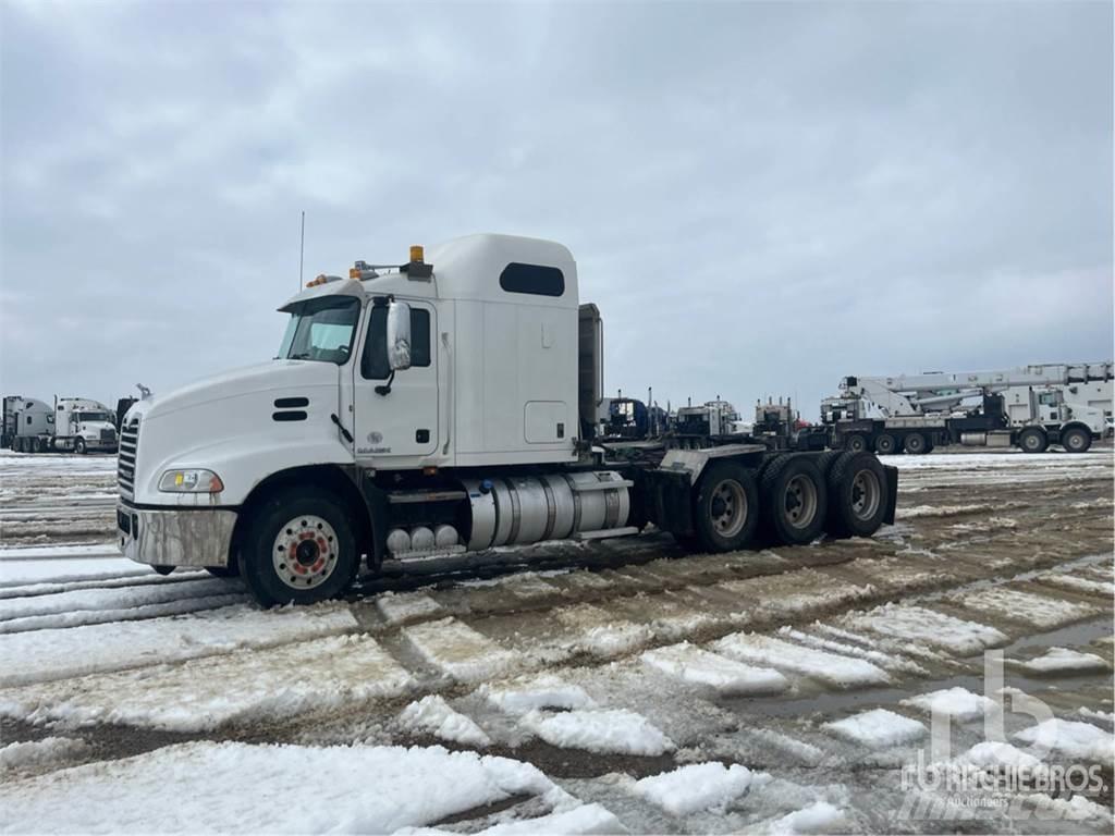 Mack CXU614 Tractor Units