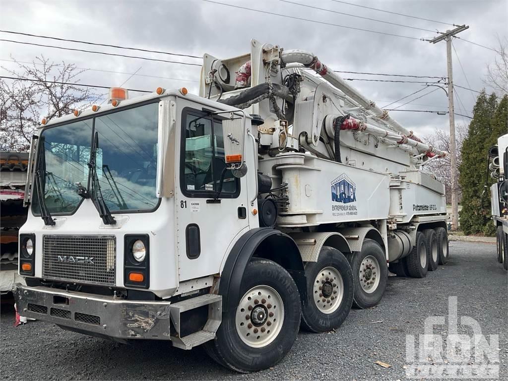 Mack MR688S Concrete trucks