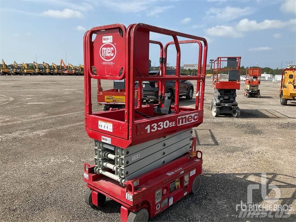 MEC 1330SE Scissor lifts