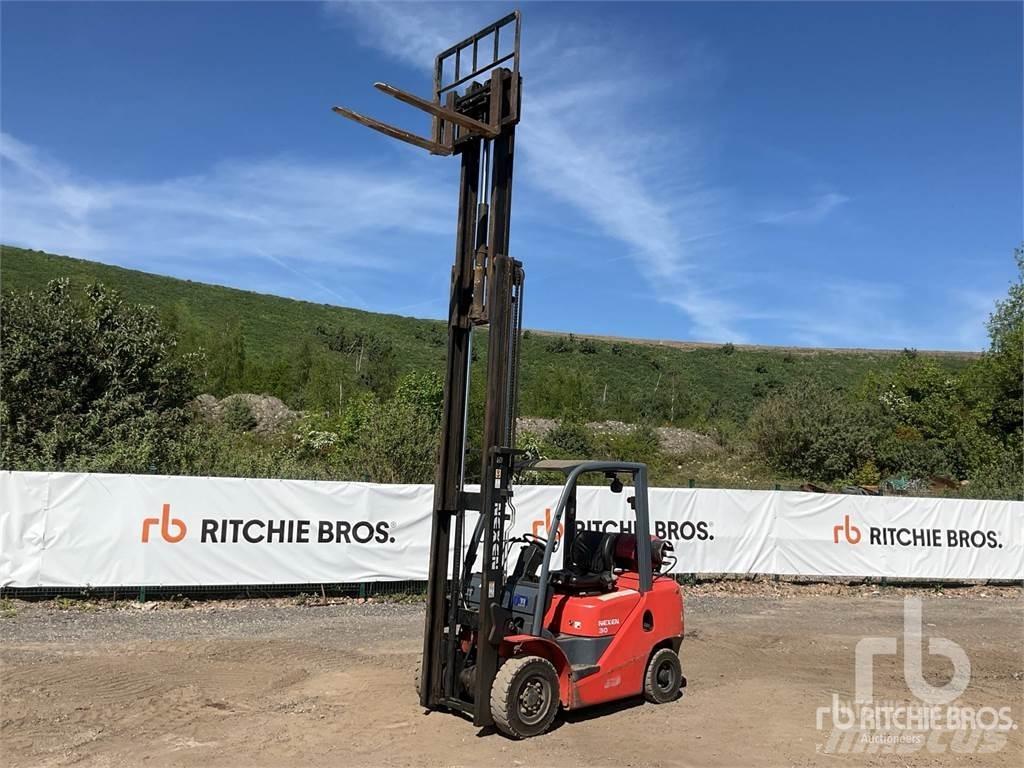 Nexen FGL30 Diesel trucks