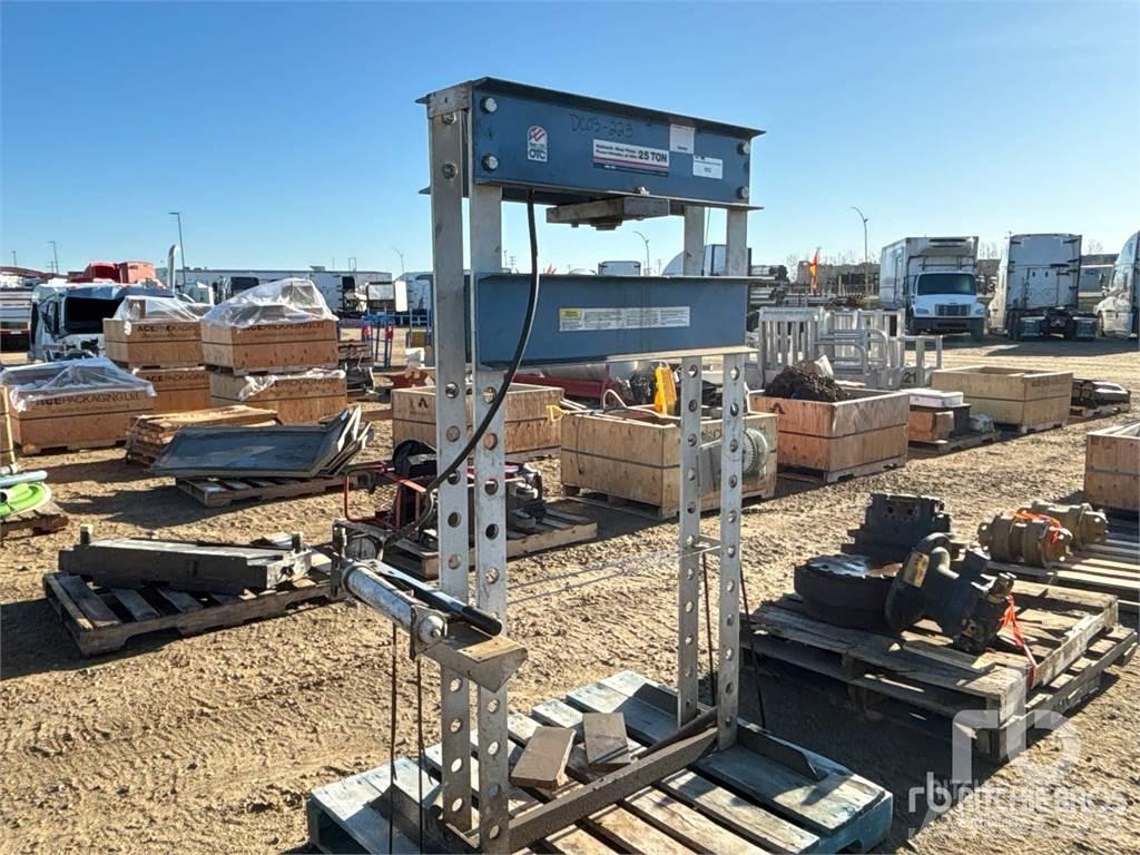  OTC 25 TON Construction - Others
