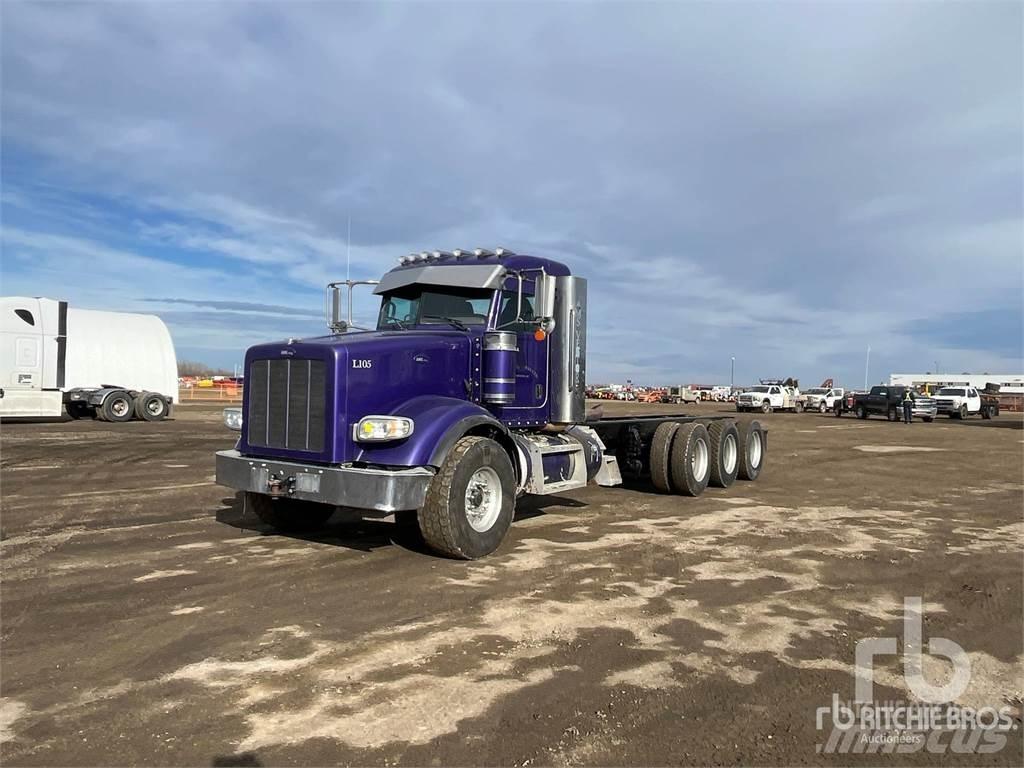 Peterbilt 367 Chassis Cab trucks