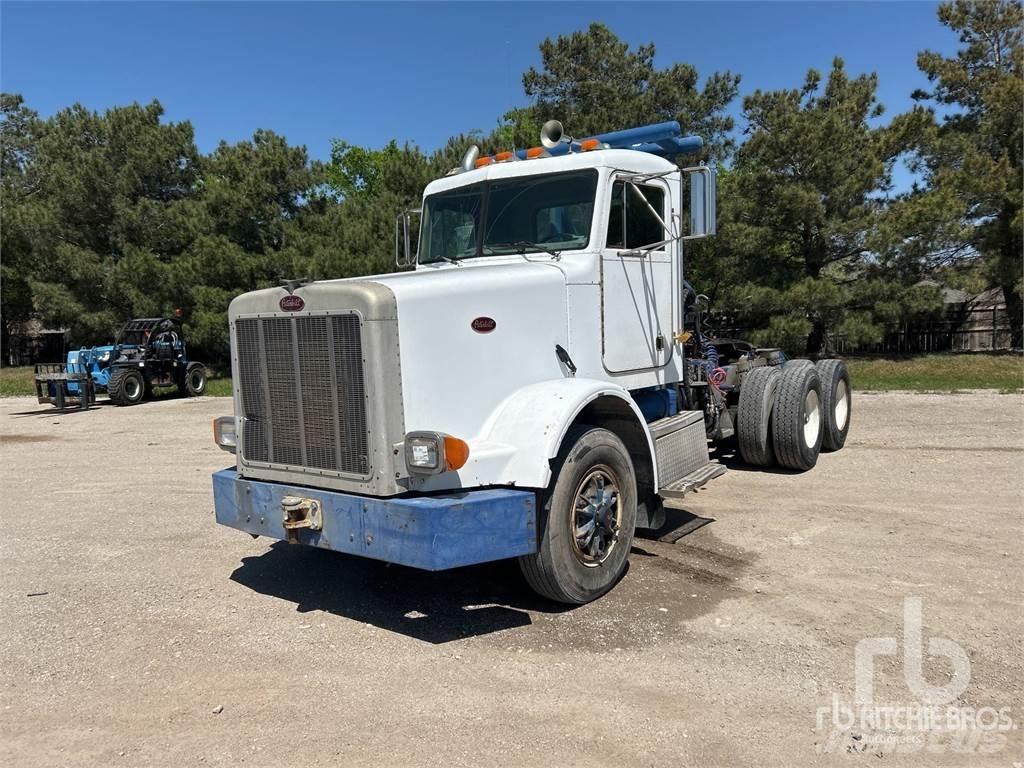 Peterbilt 378 Beavertail Flatbed / winch trucks