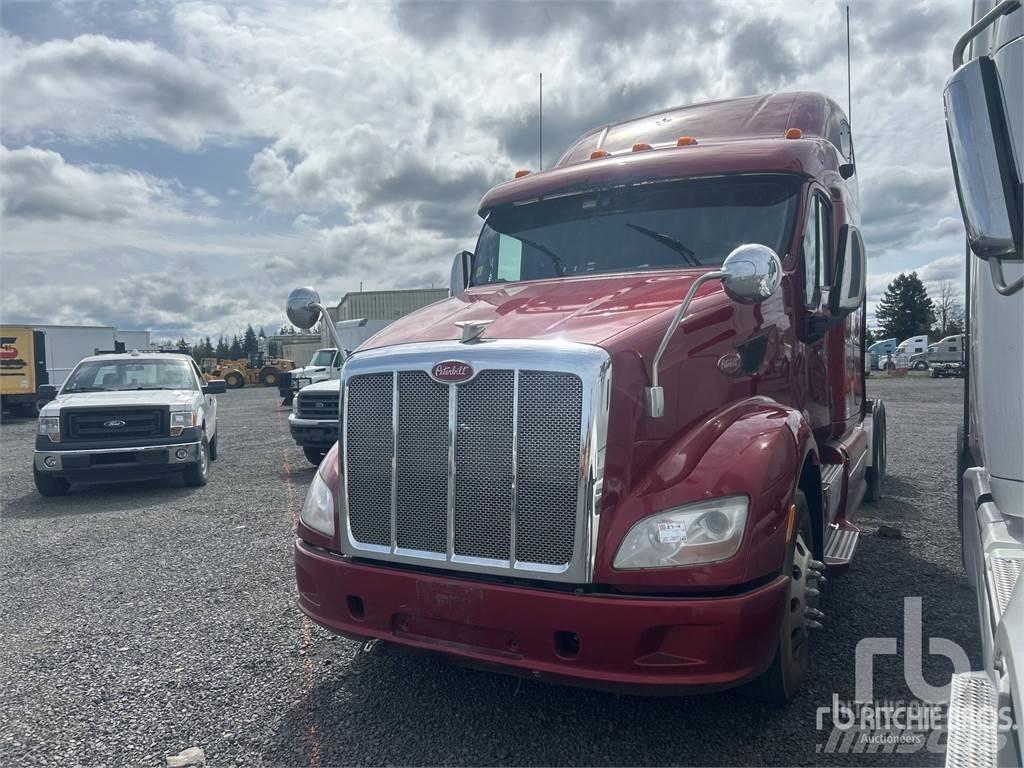 Peterbilt 587 Tractor Units