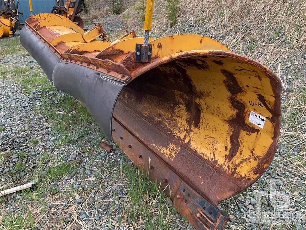  R132TM-CUSTOM Other road and snow machines