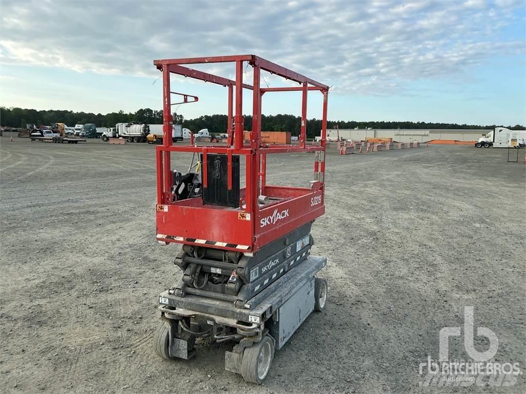 SkyJack SJ3219 Scissor lifts