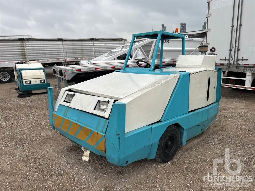 Tennant 800 Sweepers