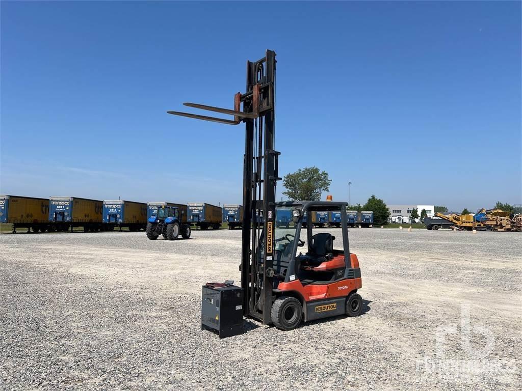 Toyota 7FB25 Electric forklift trucks
