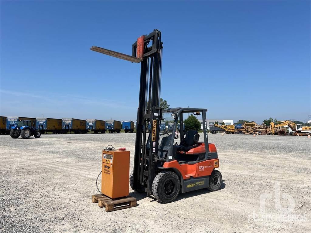 Toyota 7FB30 Electric forklift trucks