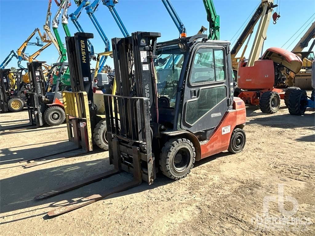 Toyota 8FGU25 Diesel trucks