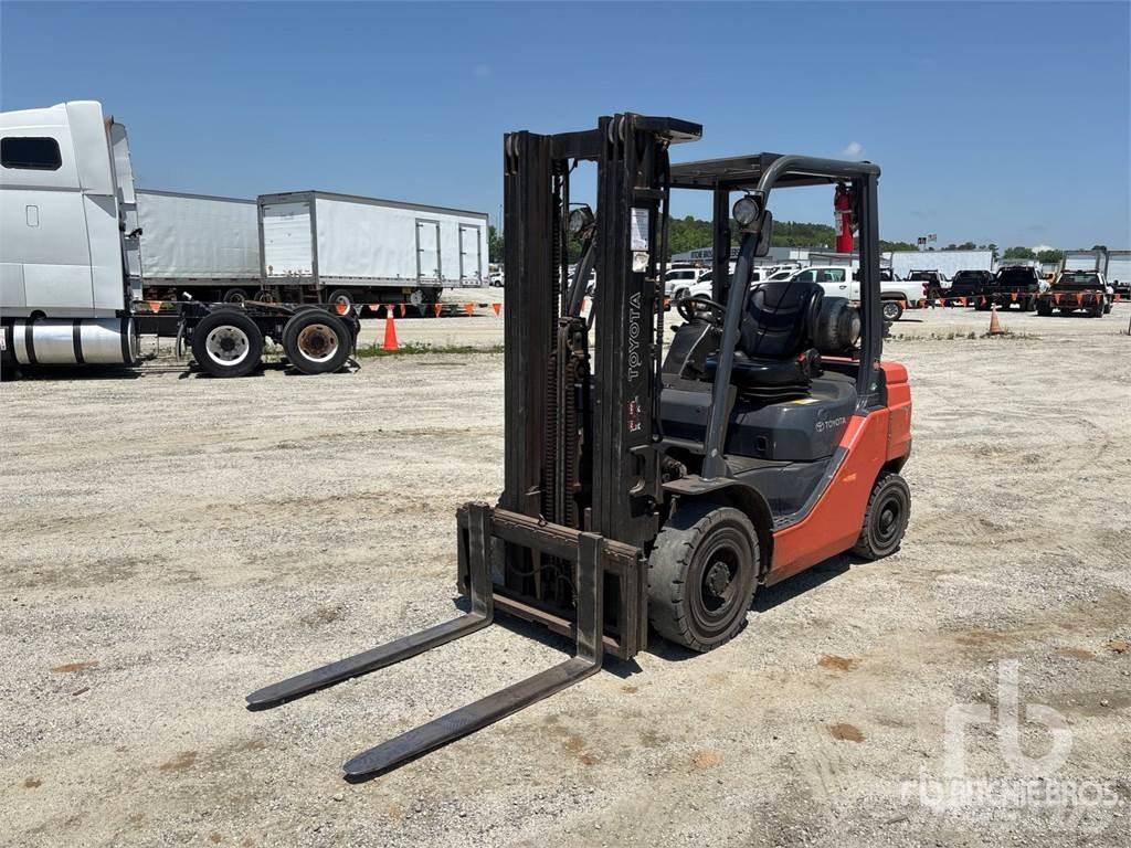 Toyota 8FGU25 Diesel trucks