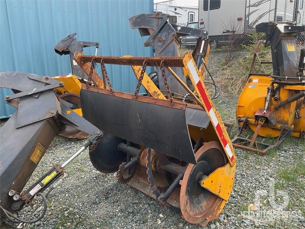 Trackless XX-50 Snow throwers