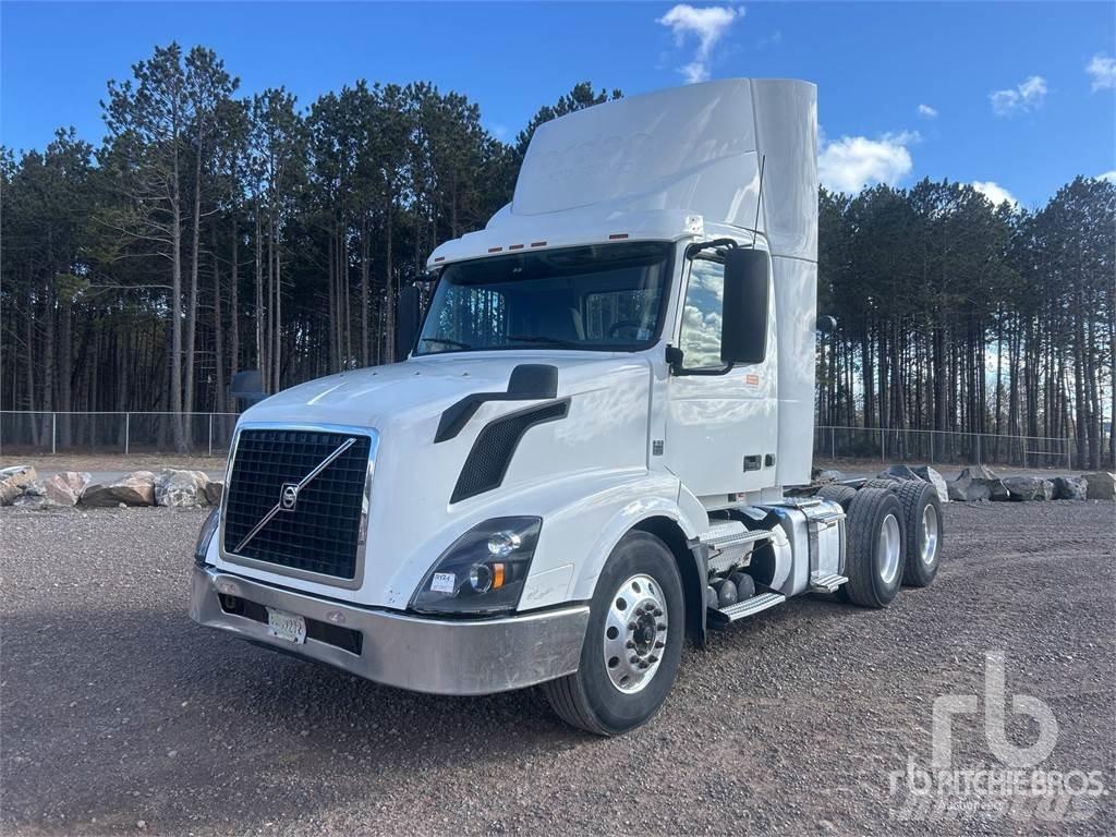 Volvo VNL Tractor Units