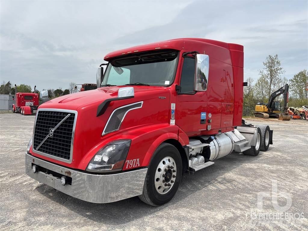 Volvo VNL Tractor Units