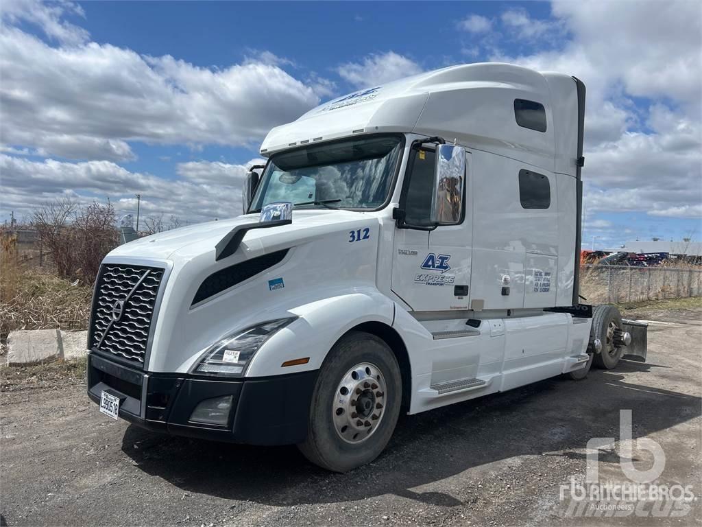 Volvo VNL Tractor Units