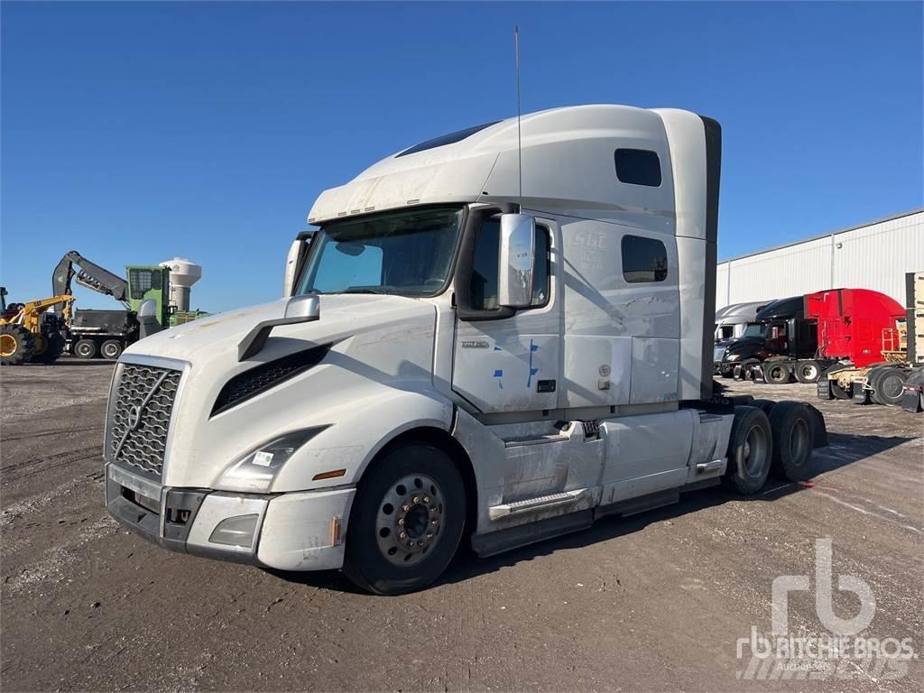 Volvo VNL Tractor Units
