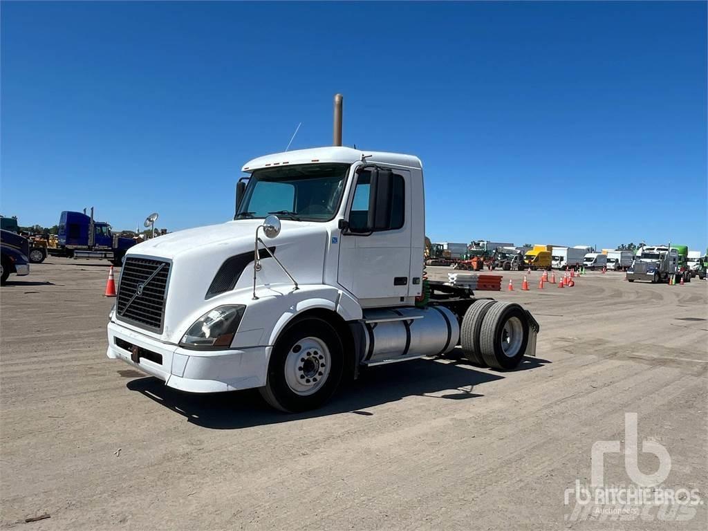 Volvo VNL300 Tractor Units