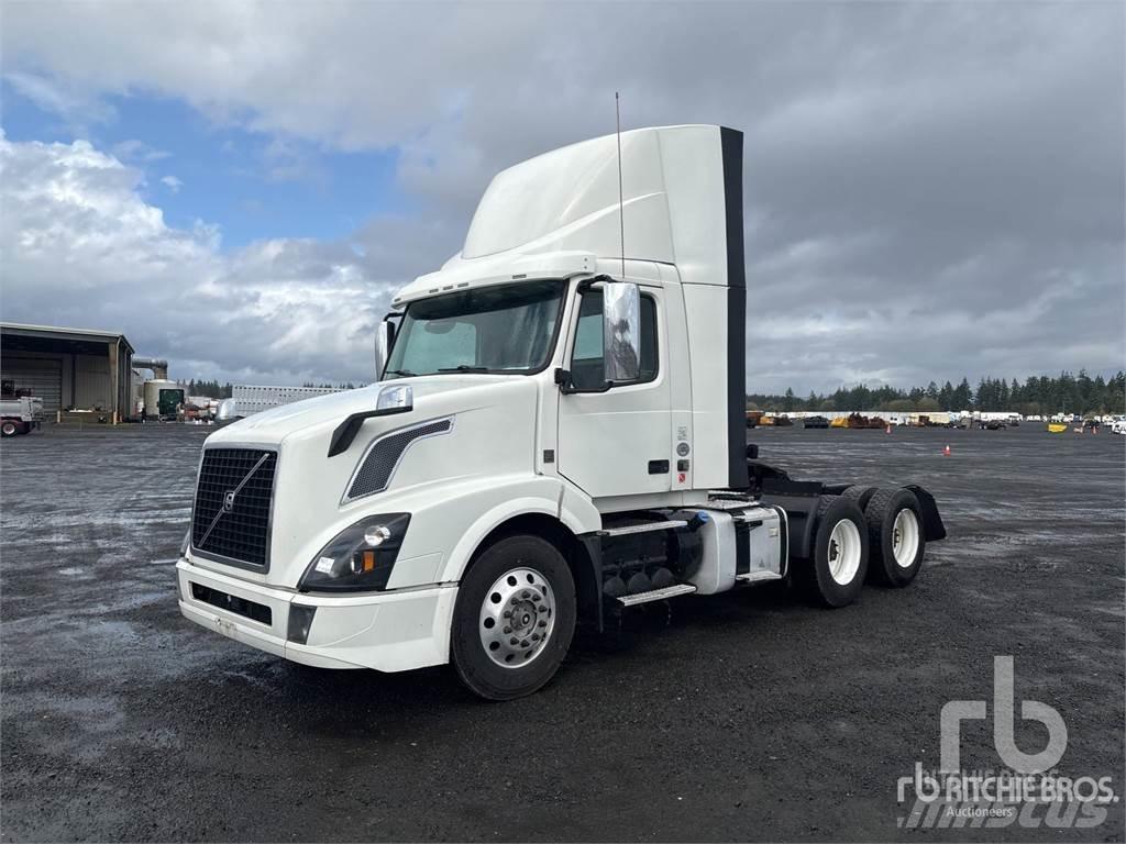 Volvo VNL300 Tractor Units