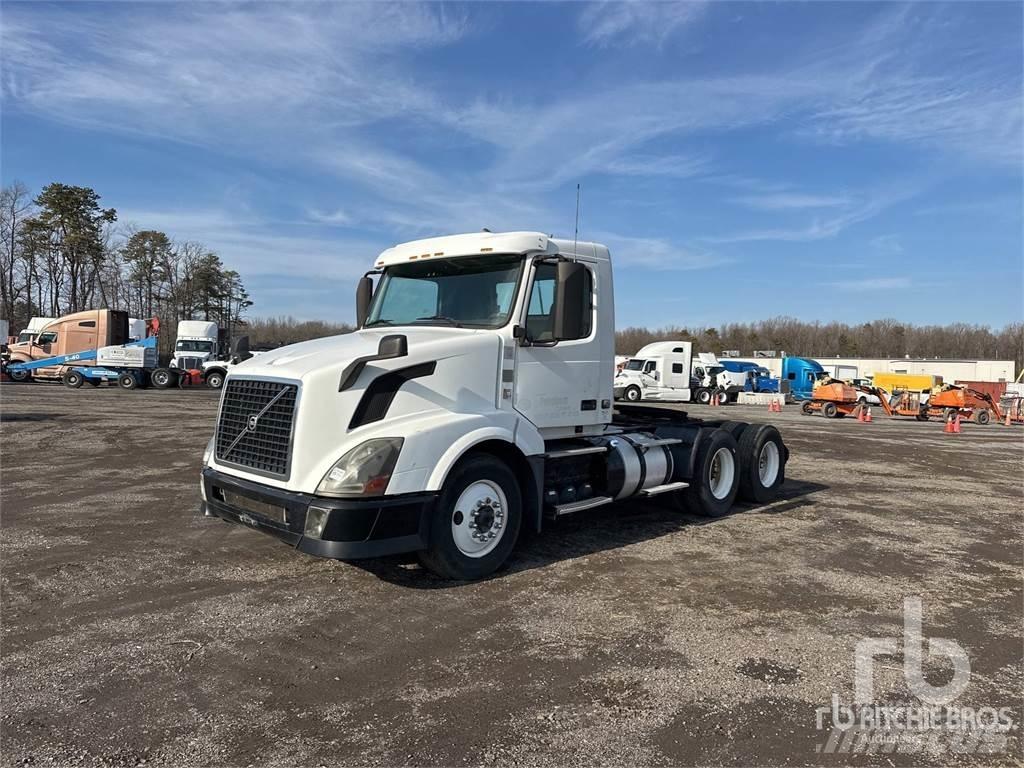 Volvo VNL300 Tractor Units