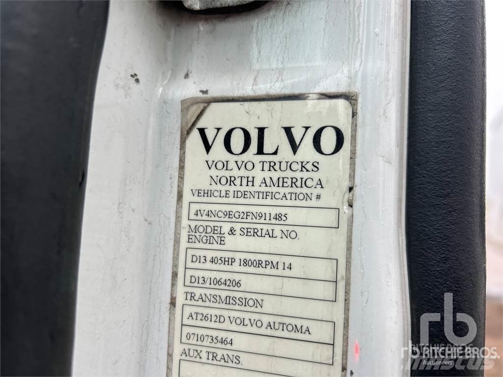 Volvo VNL64 Tractor Units