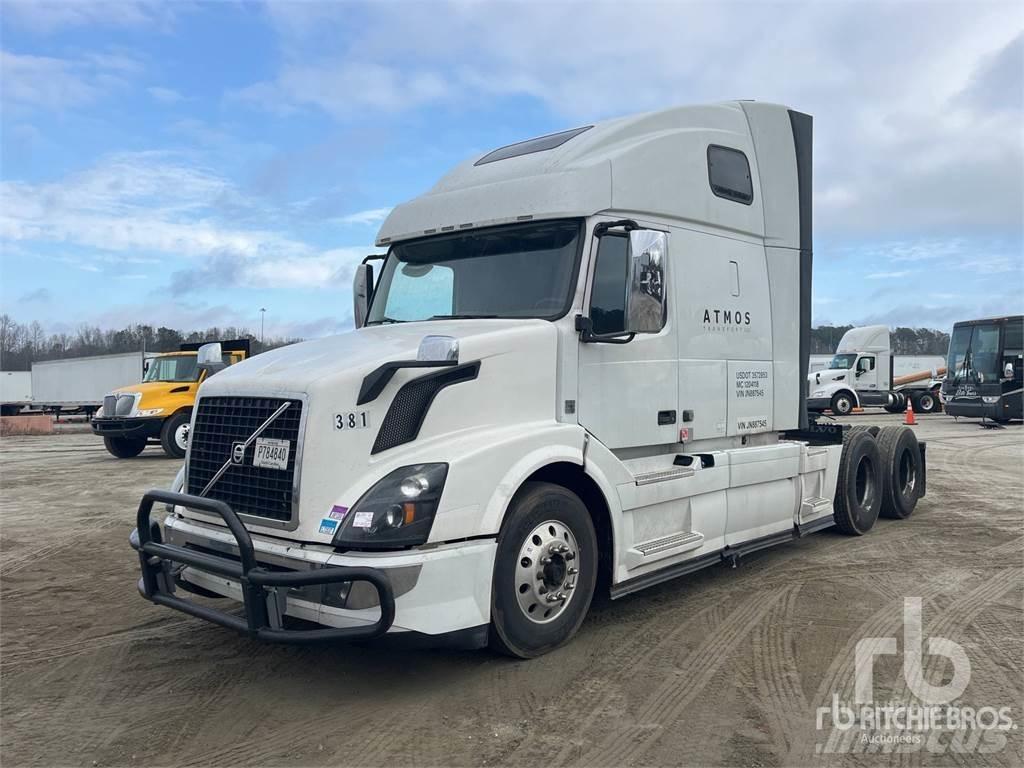 Volvo VNL670 Tractor Units
