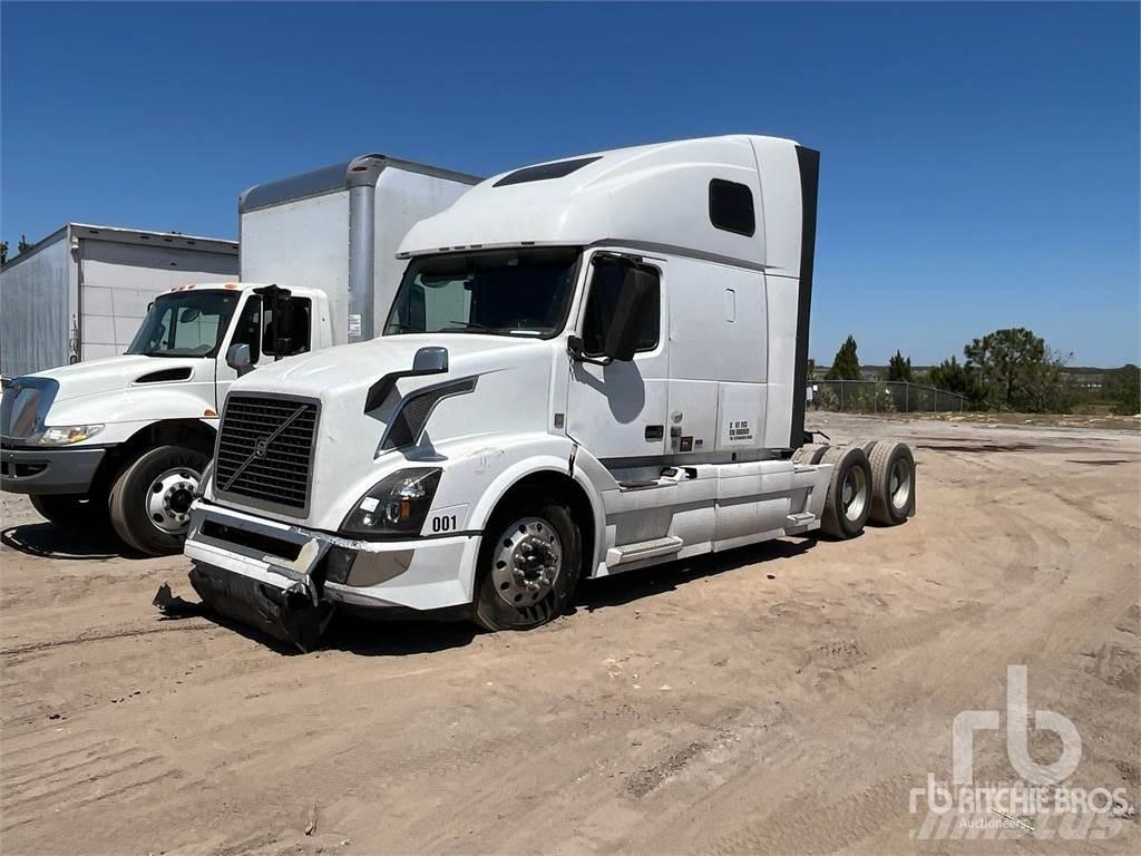 Volvo VNL670 Tractor Units