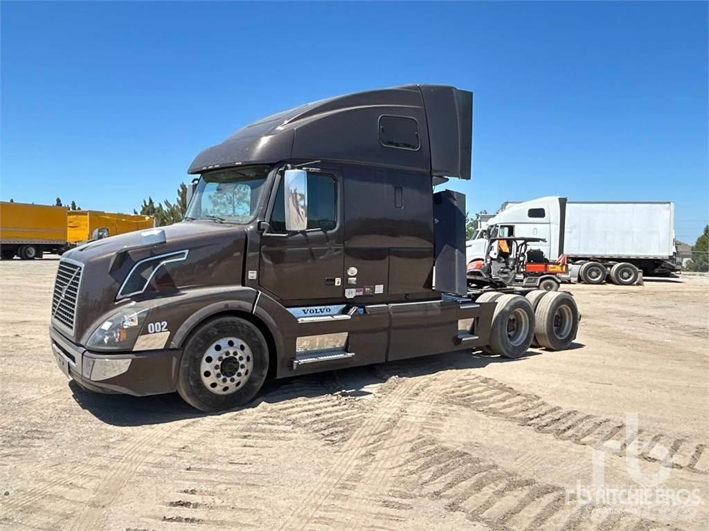 Volvo VNL670 Tractor Units