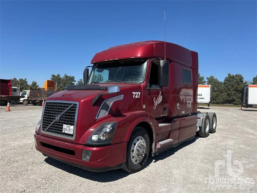 Volvo VNL740 Tractor Units