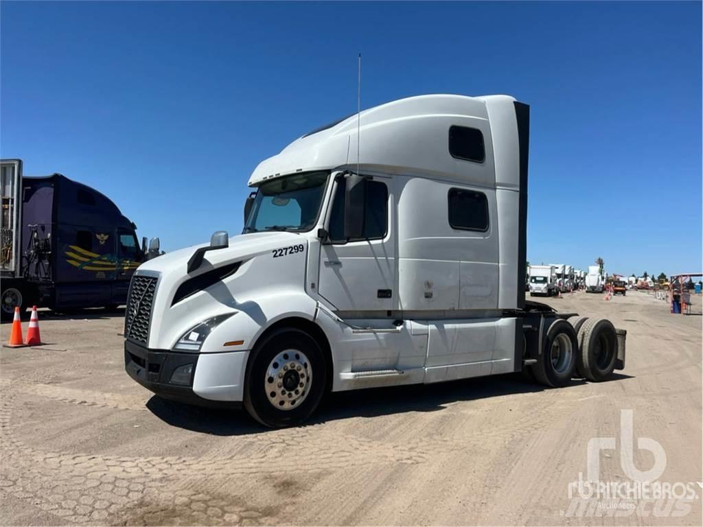 Volvo VNL860 Tractor Units