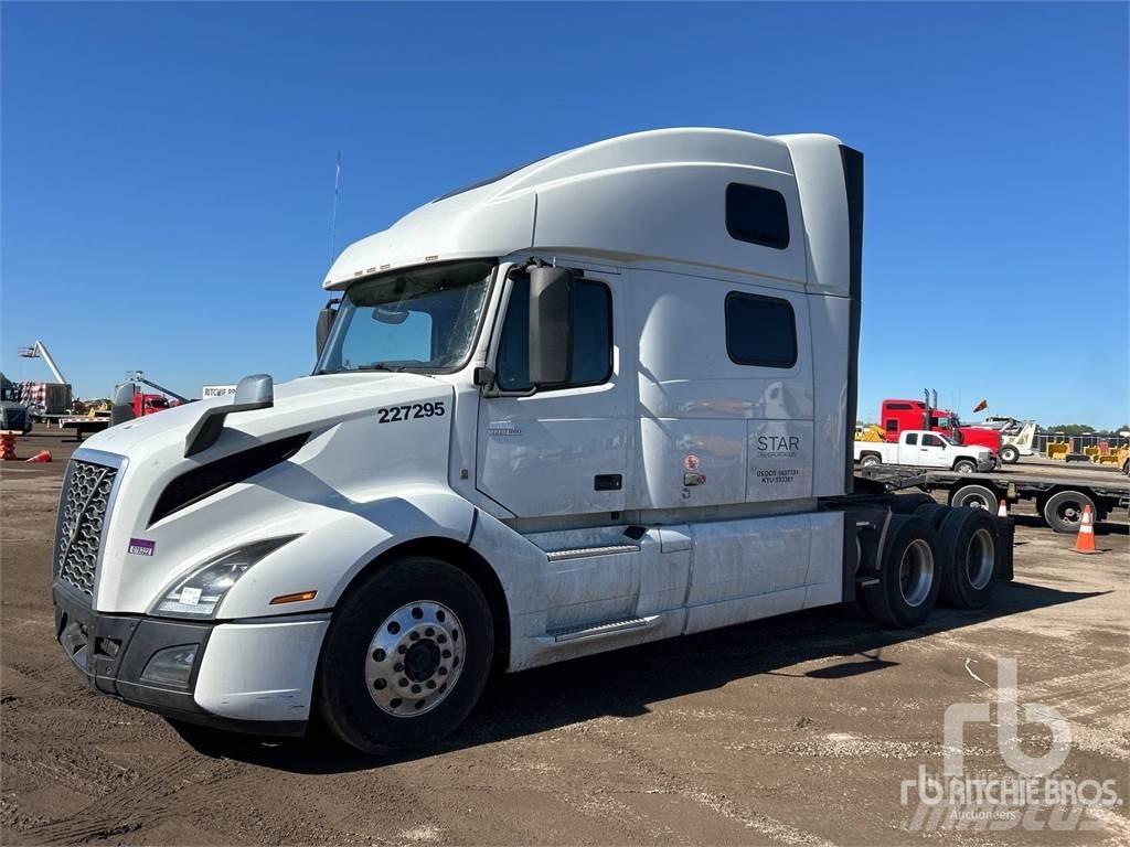 Volvo VNL860 Tractor Units