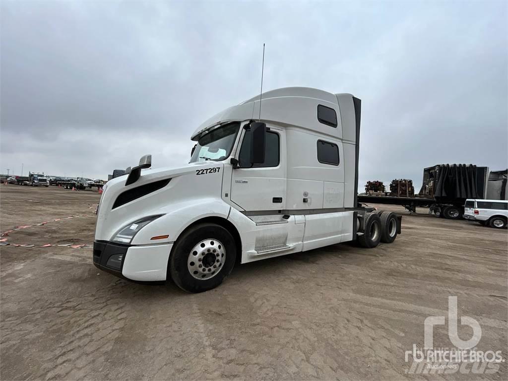 Volvo VNL860 Tractor Units