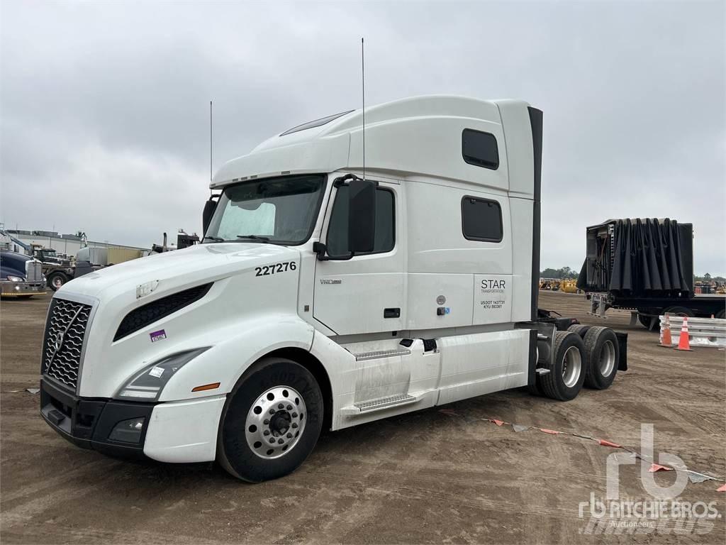 Volvo VNL860 Tractor Units