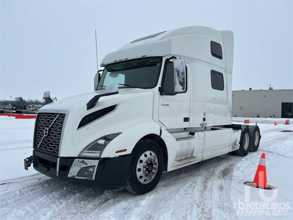 Volvo VNL860 Tractor Units