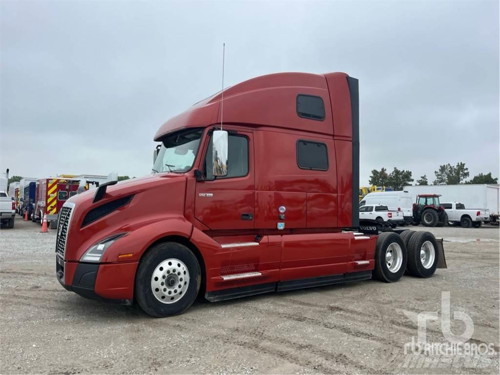 Volvo VNL860 Tractor Units