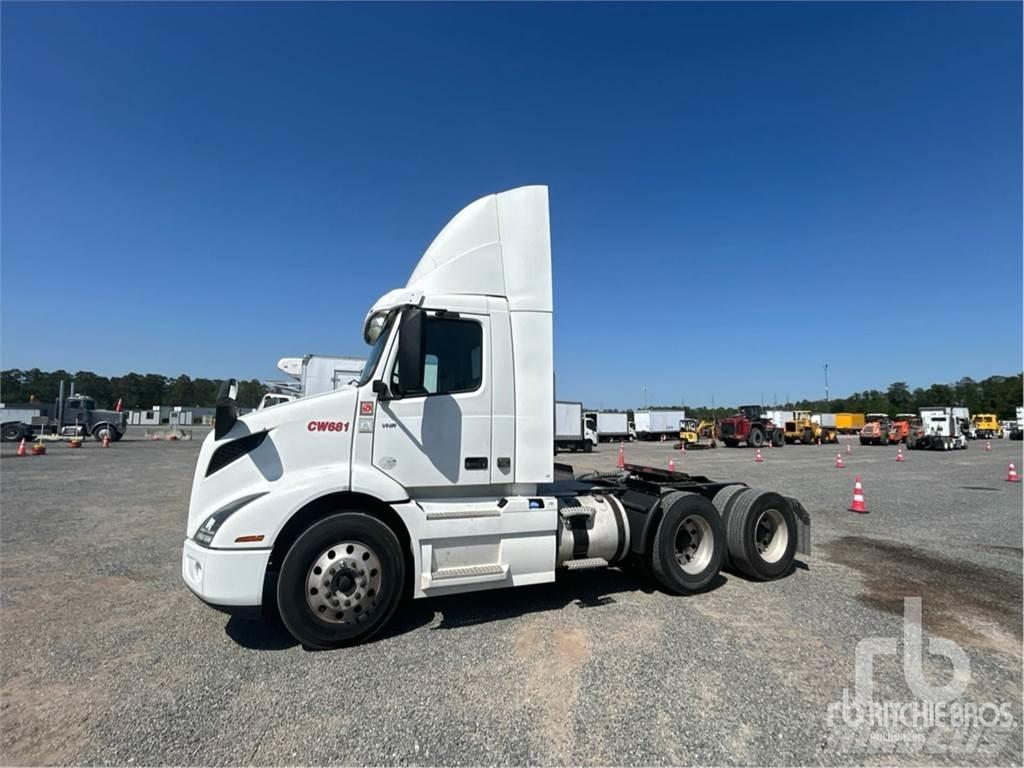 Volvo VNR300 Tractor Units