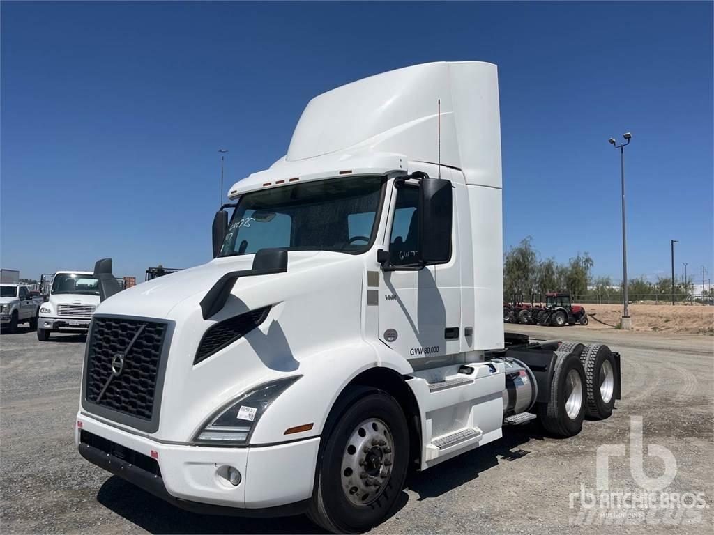 Volvo VNR300 Tractor Units