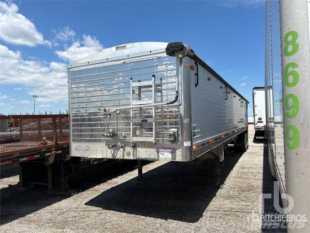 Wilson HOPPER Grain / Silage Trailers