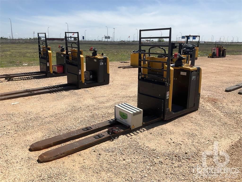 Yale MO20 Pallet racks