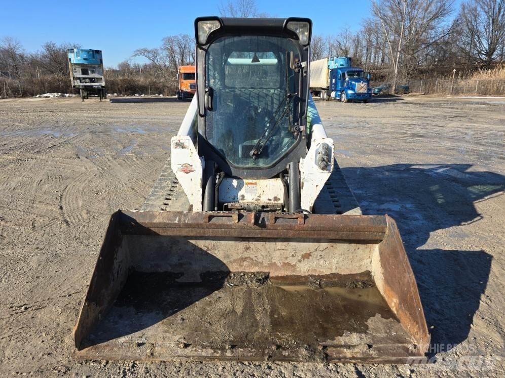Bobcat T590 Skid steer loaders
