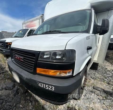 GMC Savana 4500 Box body trucks