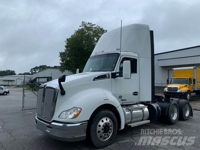 Kenworth T680 Tractor Units
