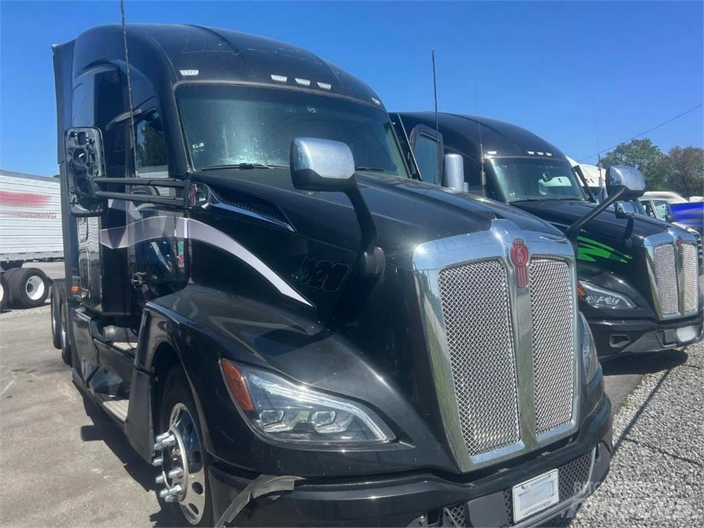Kenworth T680 Tractor Units