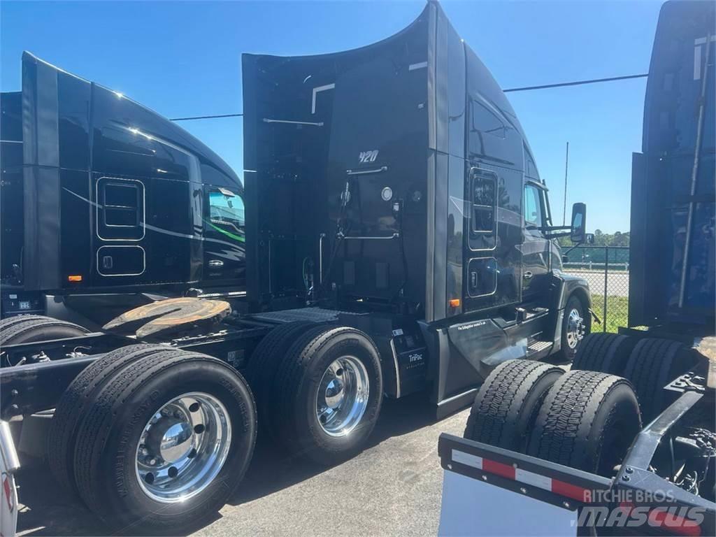 Kenworth T680 Tractor Units