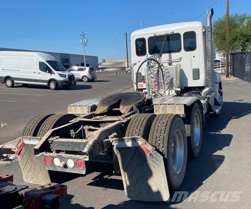 Kenworth T680 Tractor Units