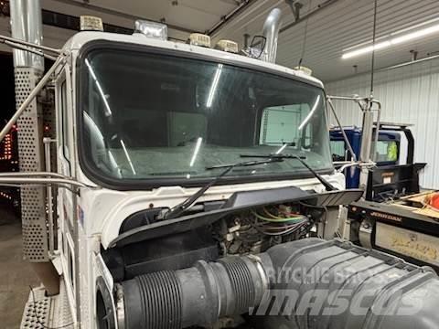 Kenworth T800W Tractor Units