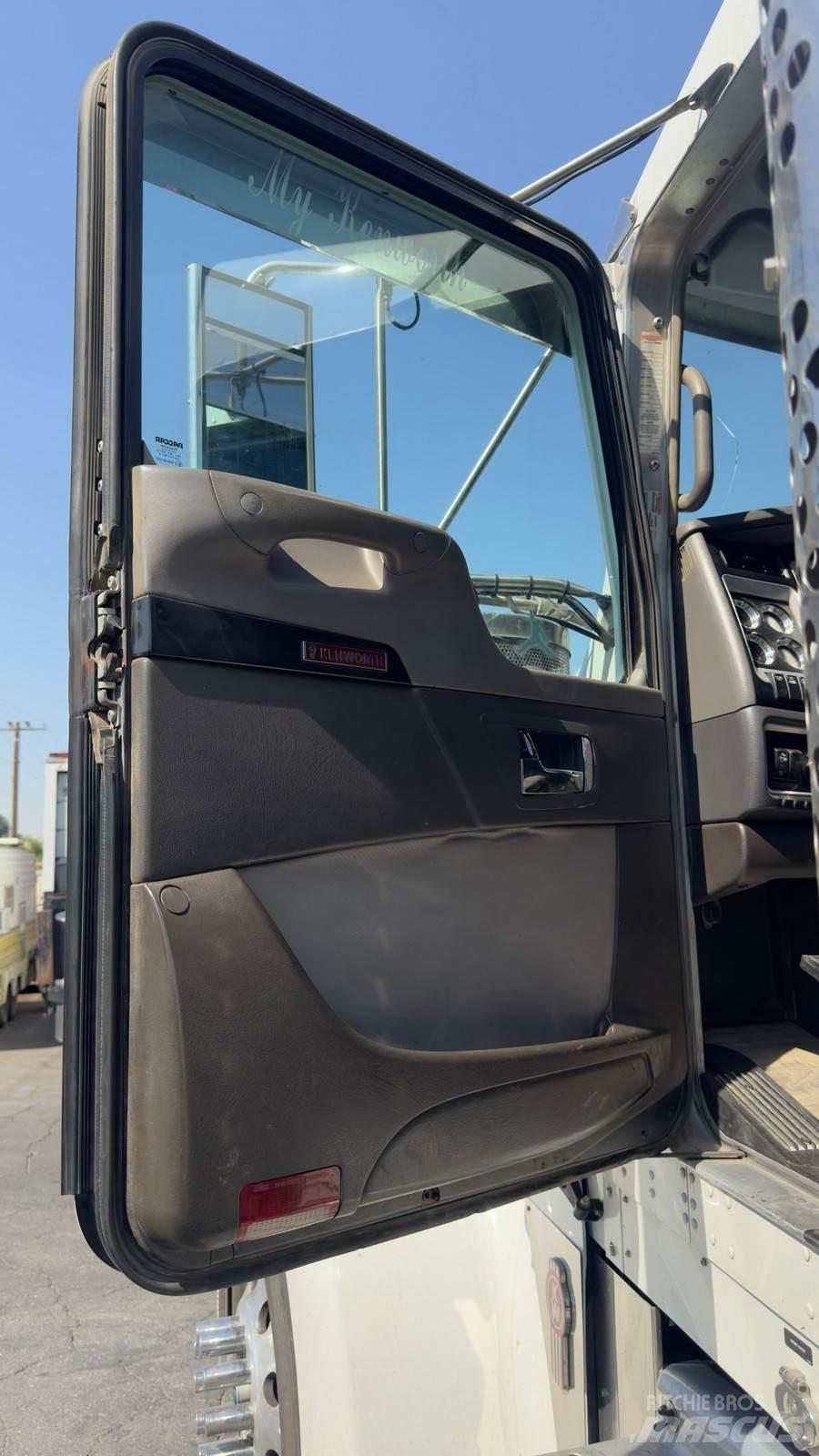 Kenworth W900 Tractor Units