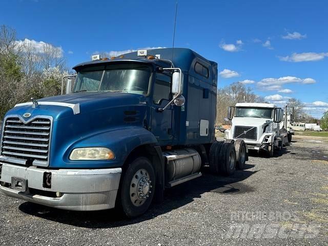 Mack CXN613 Tractor Units